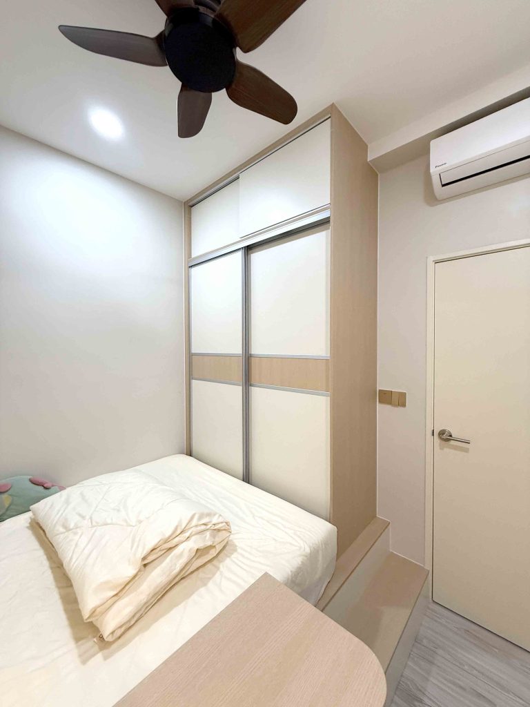 Wardrobe at Meta Residence