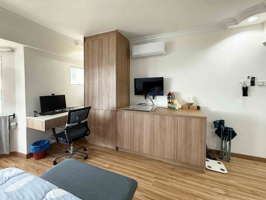 Study Table at Shang Villa Condominium