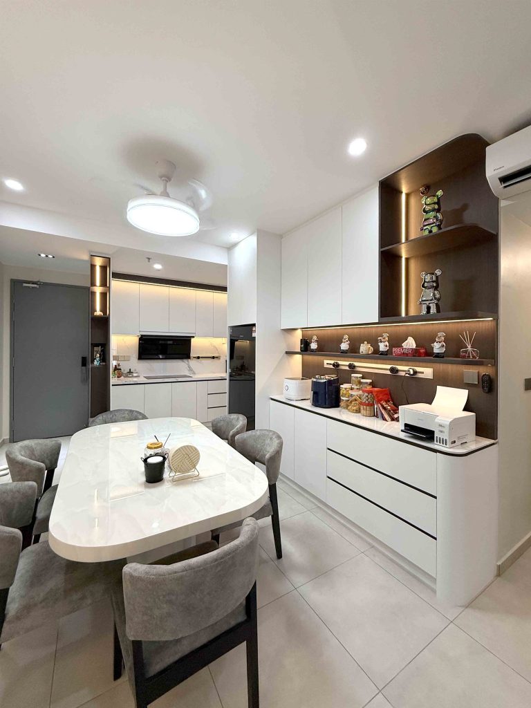 Kitchen Cabinet at Meta Residence