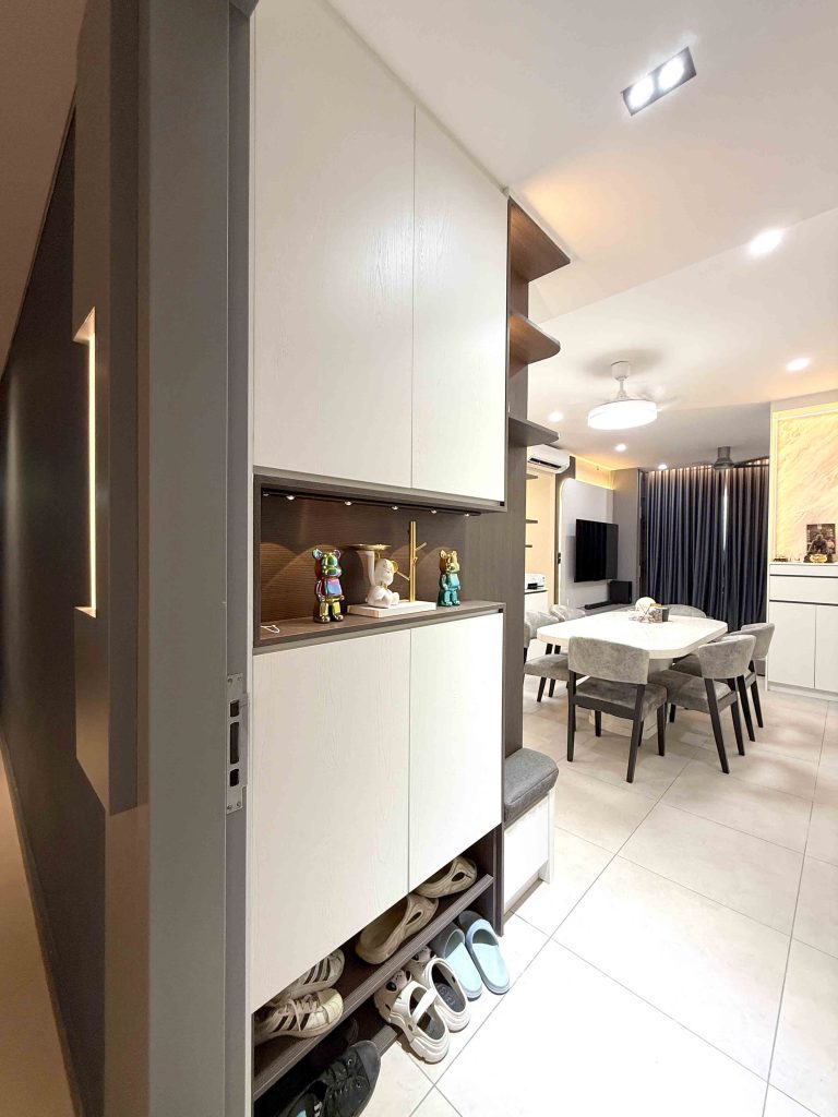 Display Cabinet at Meta Residence