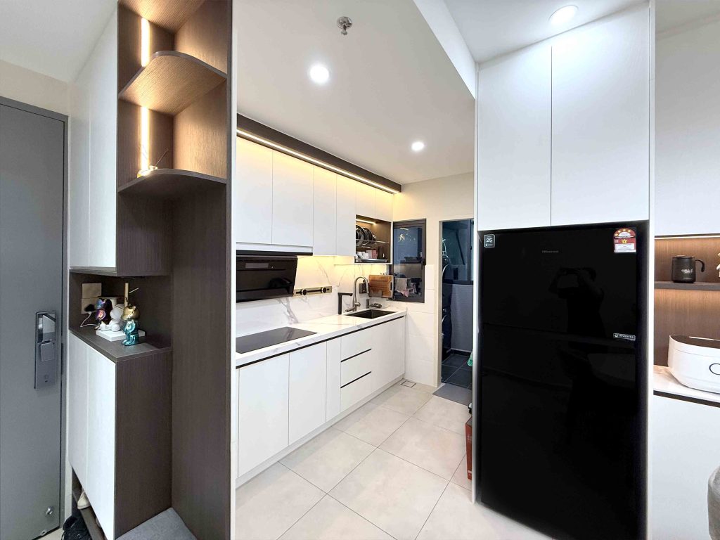 Kitchen Cabinet at Meta Residence