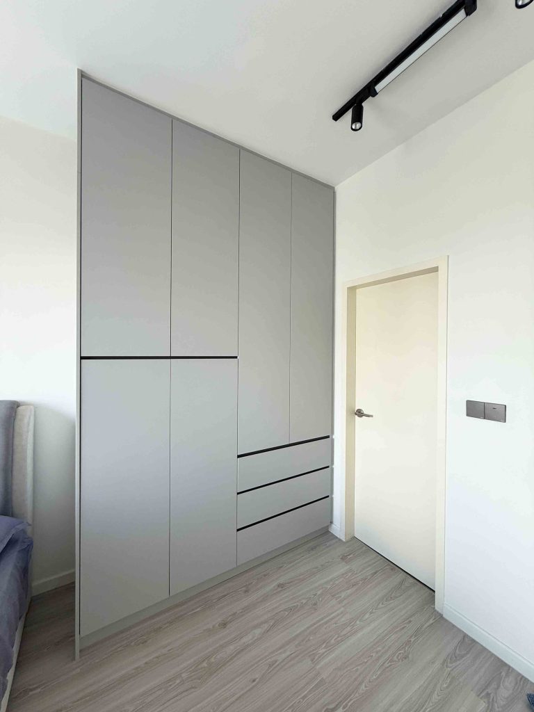 Wardrobe at Meta Residence