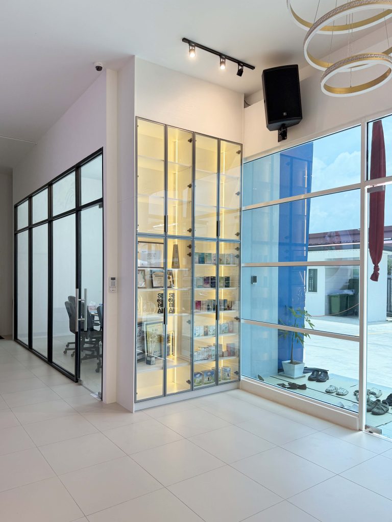 Display Cabinet at Kapar