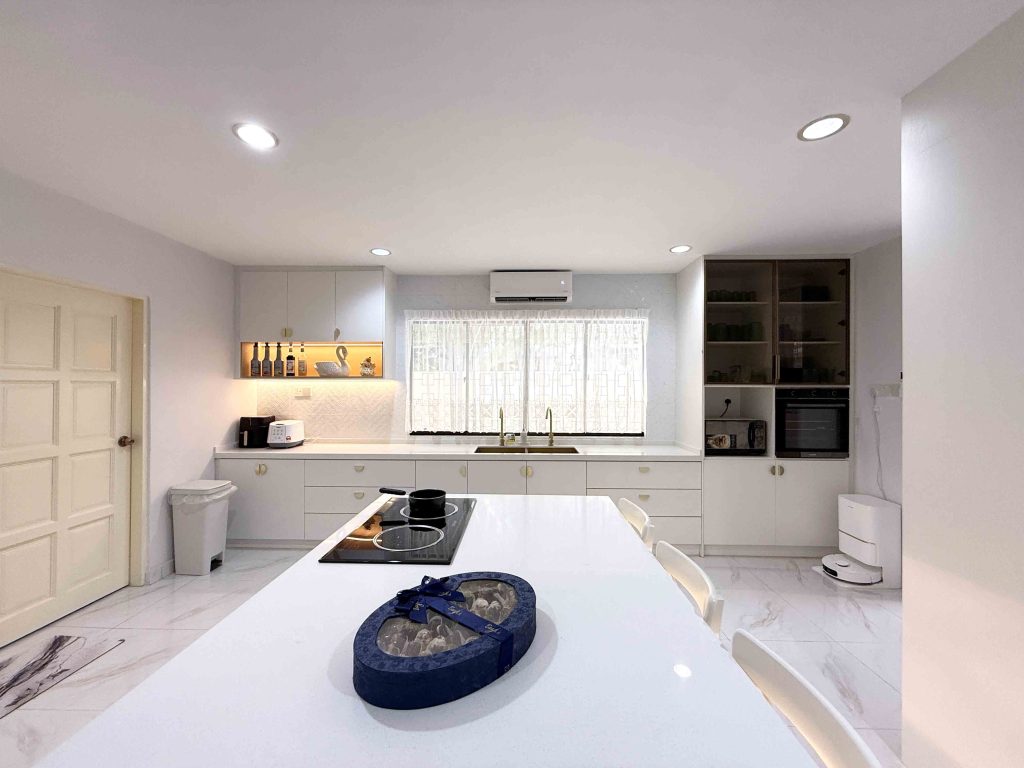 Kitchen Cabinet at Kampung Dato Keramat