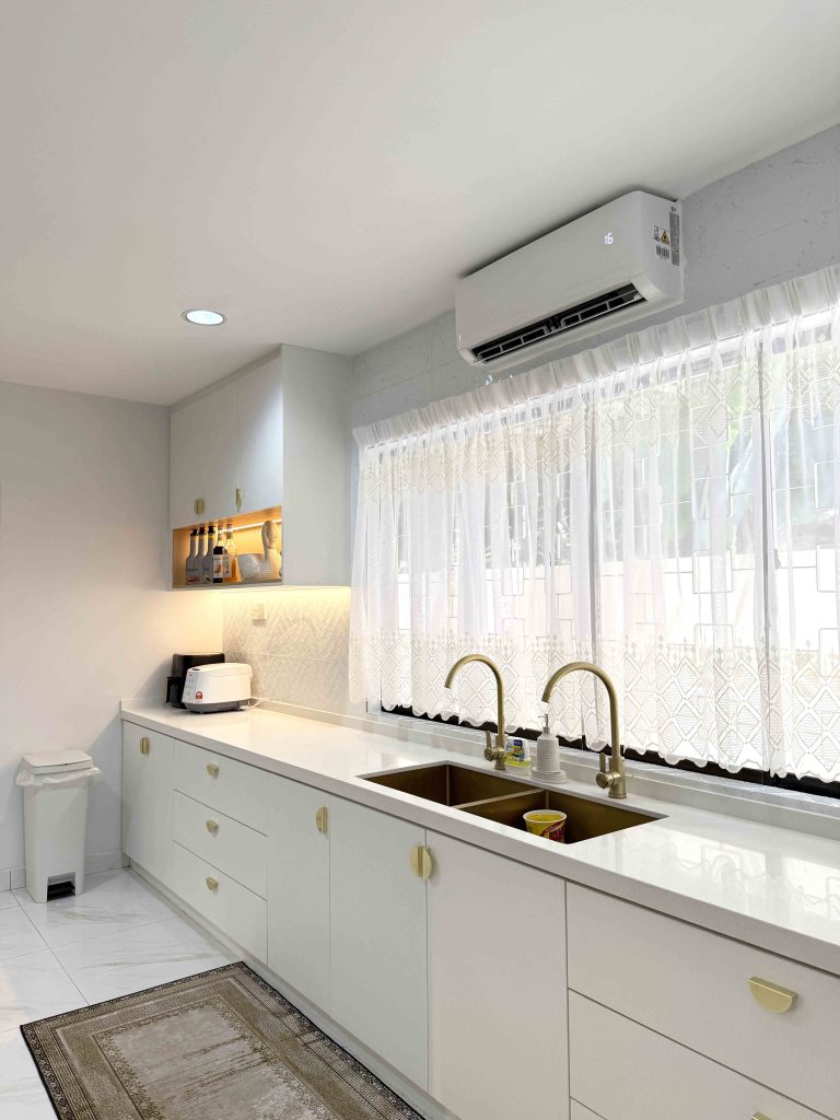 Kitchen Cabinet at Kampung Dato Keramat