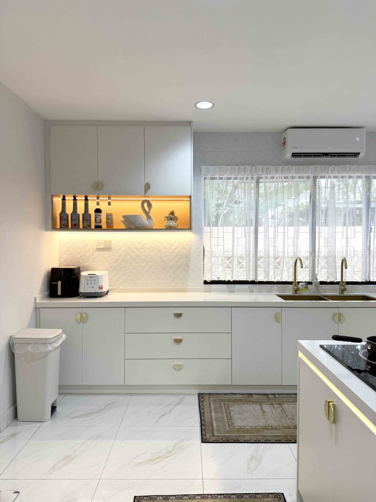 Kitchen Cabinet at Kampung Dato Keramat