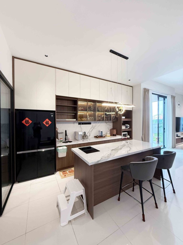 Kitchen Cabinet at Anggun Residence
