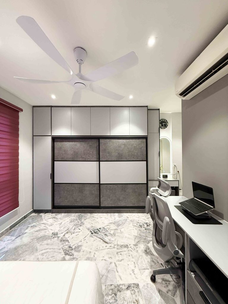 Wardrobe at The Resident Ampang South