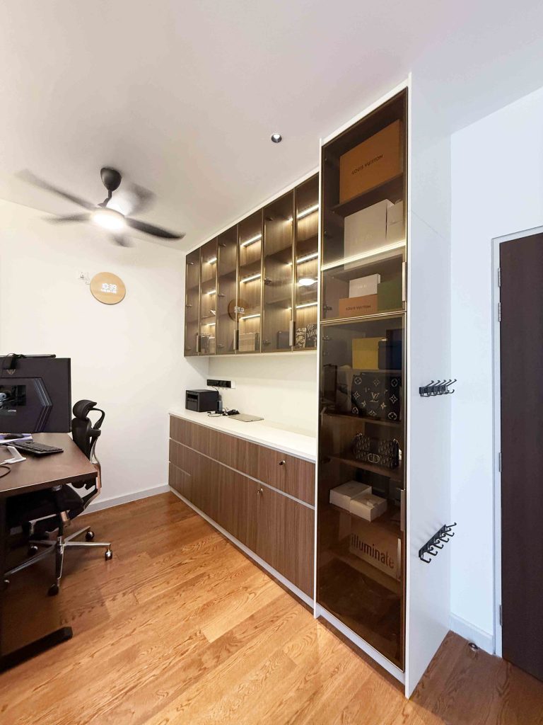Display Cabinet at Anggun Residence