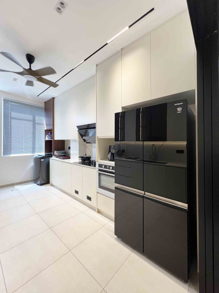 Kitchen Cabinet at Eco Majestic