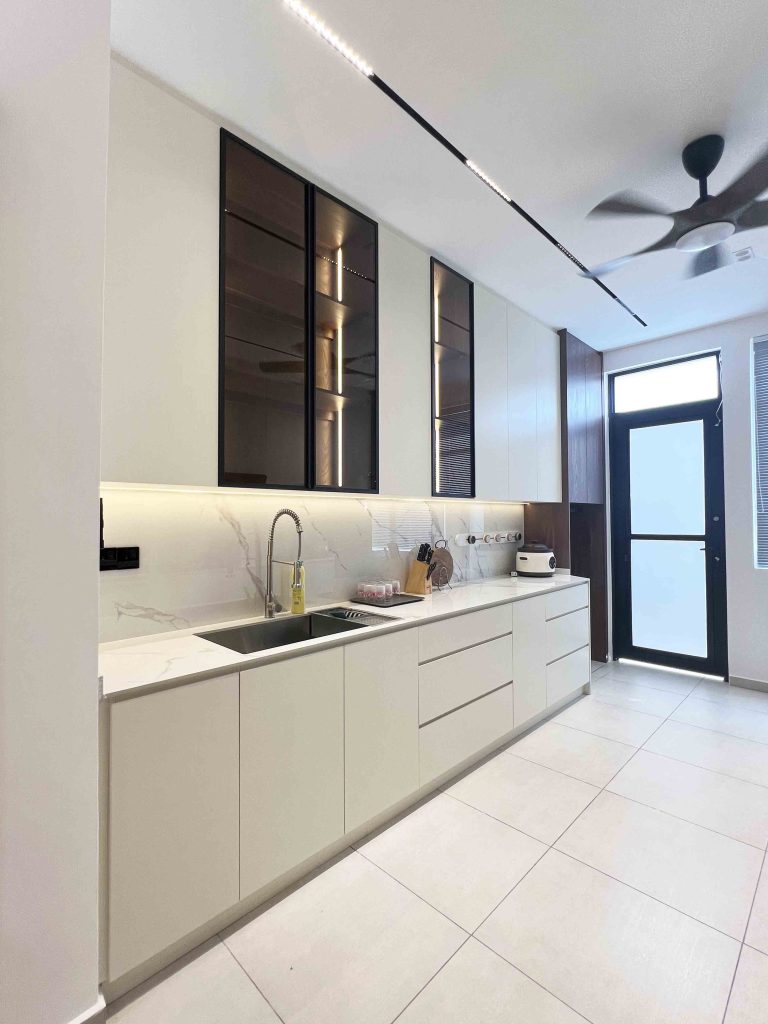 Kitchen Cabinet at Eco Majestic