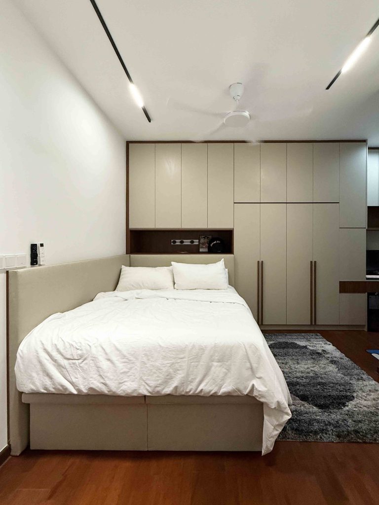 Wardrobe at Elmina West