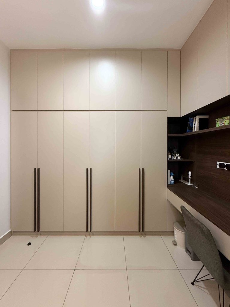 Wardrobe at Elmina West