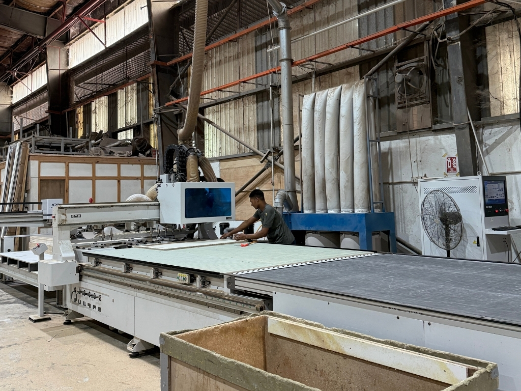 machine in ACE Cabinet design factory